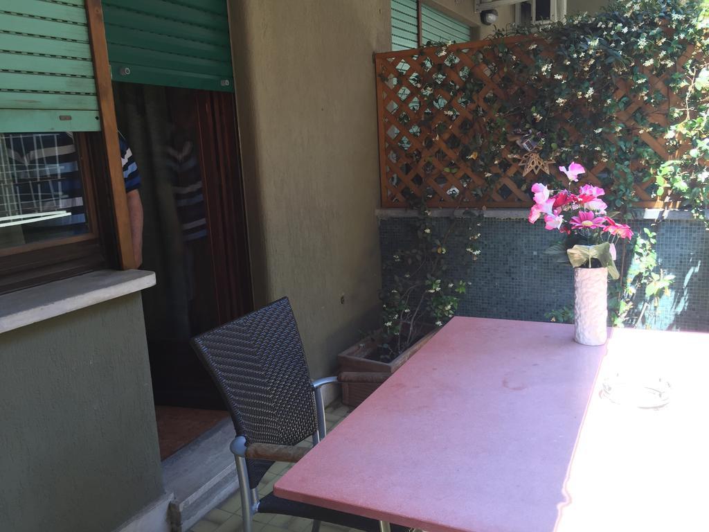 กาลิโกลา รีสอร์ต โรม Bed & Breakfast ภายนอก รูปภาพ